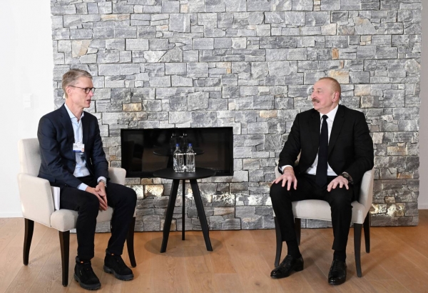 Ilham Aliyev met with Chair of Supervisory Board and CEO of Carlsberg Group in Davos