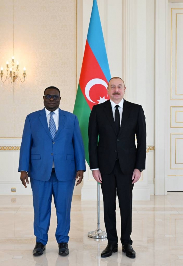 Ilham Aliyev received credentials of incoming ambassador of Benin to Azerbaijan