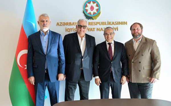 Azerbaijan&#039;s Minister of Economy meets with UWW President