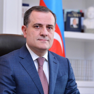Начался визит министра иностранных дел Азербайджанской Республики Джейхуна Байрамова в Туркменистан