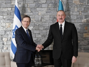 İlham Əliyev Davosda İsrail Prezidenti ilə görüşüb