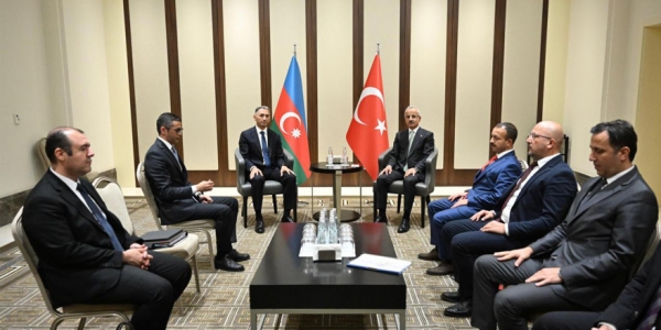 Minister Rashad Nabiyev met with Turkish Minister of Transport and Infrastructure