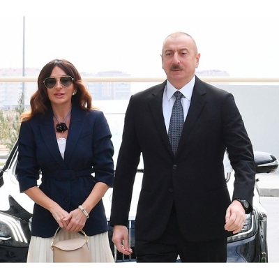 Президент и первая леди Азербайджана посетили Агджабеди