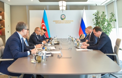Азербайджан обсудил экономические отношения с Россией