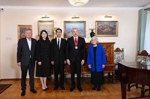 “Chinghiz Aitmatov” Order bestowed upon Ilham Aliyev in Bishkek