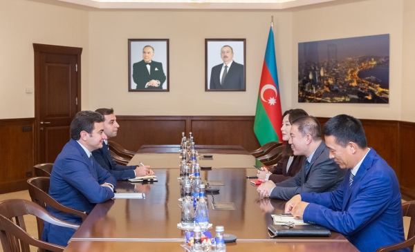 Prospects for developing air traffic between Azerbaijan and China discussed