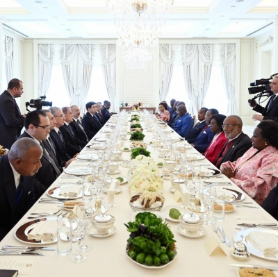 Official lunch hosted in honor of Congolese President on behalf of President of Azerbaijan