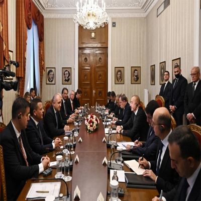 Президент ведет переговоры в Софии