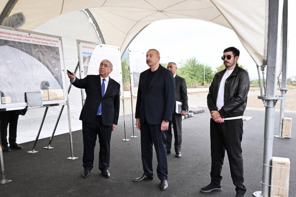 Ilham Aliyev inspected progress on Aghdam-Asgaran-Khojaly-Khankendi highway