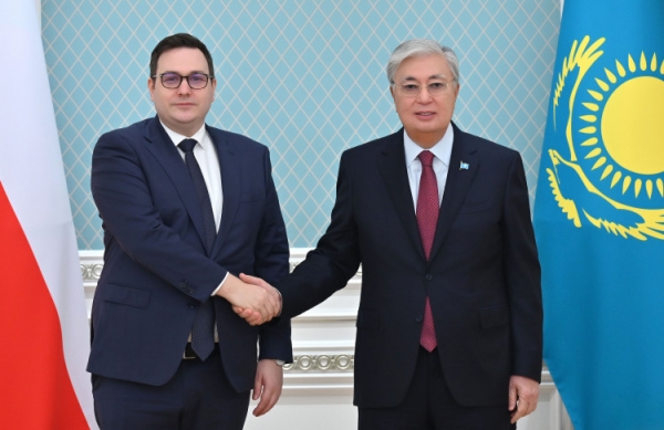 President of Kazakhstan Receives Czech Foreign Minister