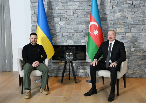 Ilham Aliyev met with President of Ukraine in Davos