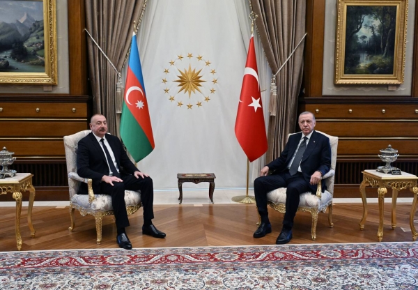 Ilham Aliyev’s one-on-one meeting with President Recep Tayyip Erdogan started in Ankara