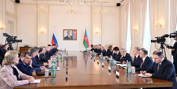 Presidents of Azerbaijan and Russia held expanded meeting