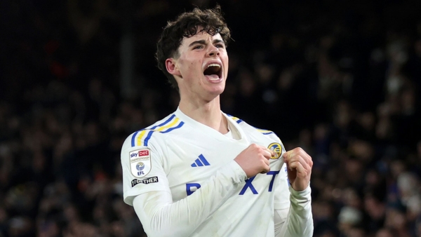 Tottenham sign Gray from Leeds for about £30m