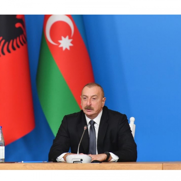 Президент Ильхам Алиев принял участников Консультативного совета