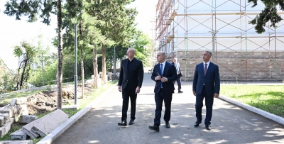 Ильхам Алиев ознакомился с работами, проделанными в Карабахском университете в Ханкенди