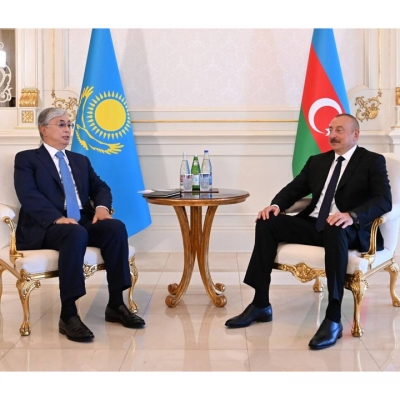 Президент Казахстана находится в Баку с &quot;особой миссией&quot;