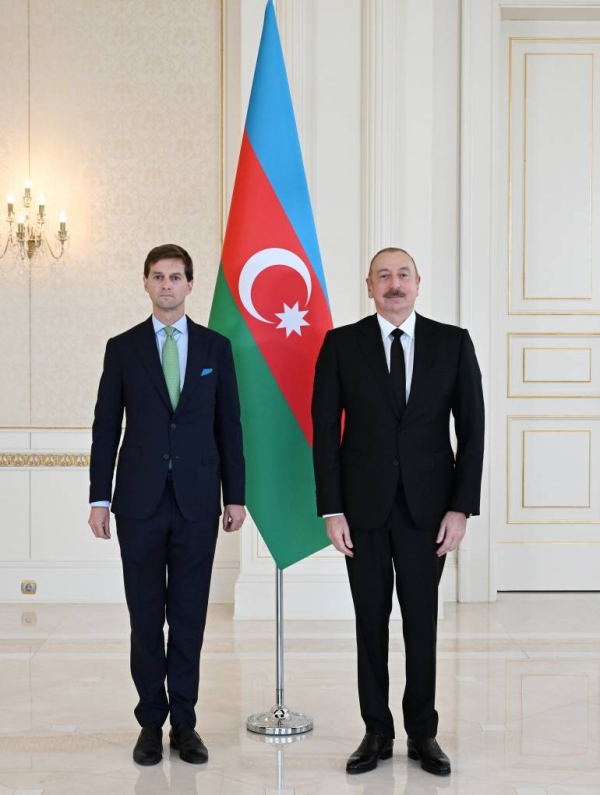 Ilham Aliyev received credentials of incoming ambassador of Belgium to Azerbaijan