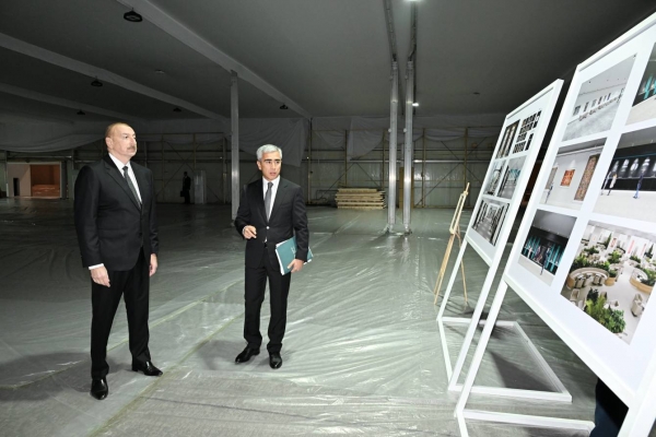 İlham Əliyev Olimpiya Stadionunun ərazisində COP29-a hazırlıqla bağlı görülən işlərlə tanış olub