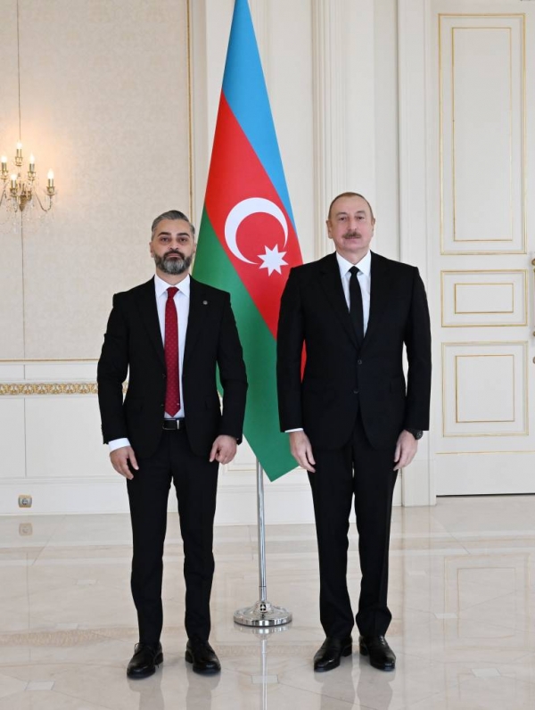 Ilham Aliyev received credentials of incoming ambassador of Albania to Azerbaijan