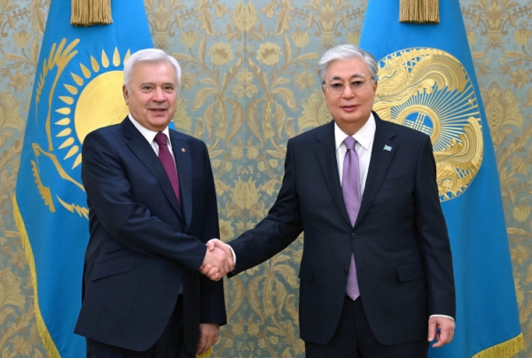 President of Kazakhstan meets with Lukoil shareholder Vagit Alekperov