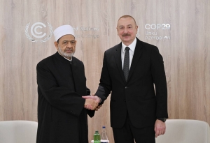 İlham Əliyev Əl-Əzhəri Şərifin şeyxi ilə görüşüb