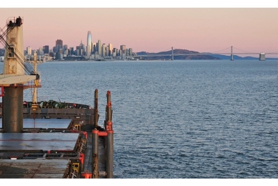 &quot;Handysize&quot; type &quot;Khojaly&quot; ship on the US coast