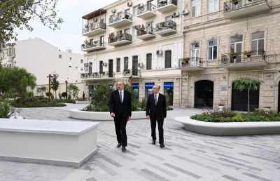 Ilham Aliyev visited &quot;Khagani&quot; Garden and surrounding areas after improvements and renovations