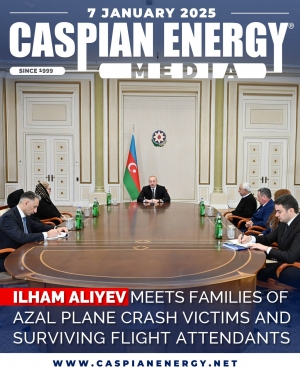 İlham Əliyev təyyarə qəzasında həlak olan ekipaj heyətinin ailə üzvləri və sağ qalan təyyarə bələdçiləri ilə görüşüb