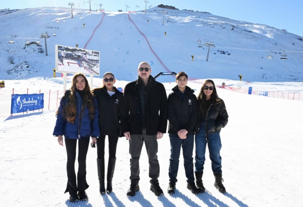 Ilham Aliyev reviews works at “Lakeside” Hotel and Ski Club construction within Shahdag Tourism Complex